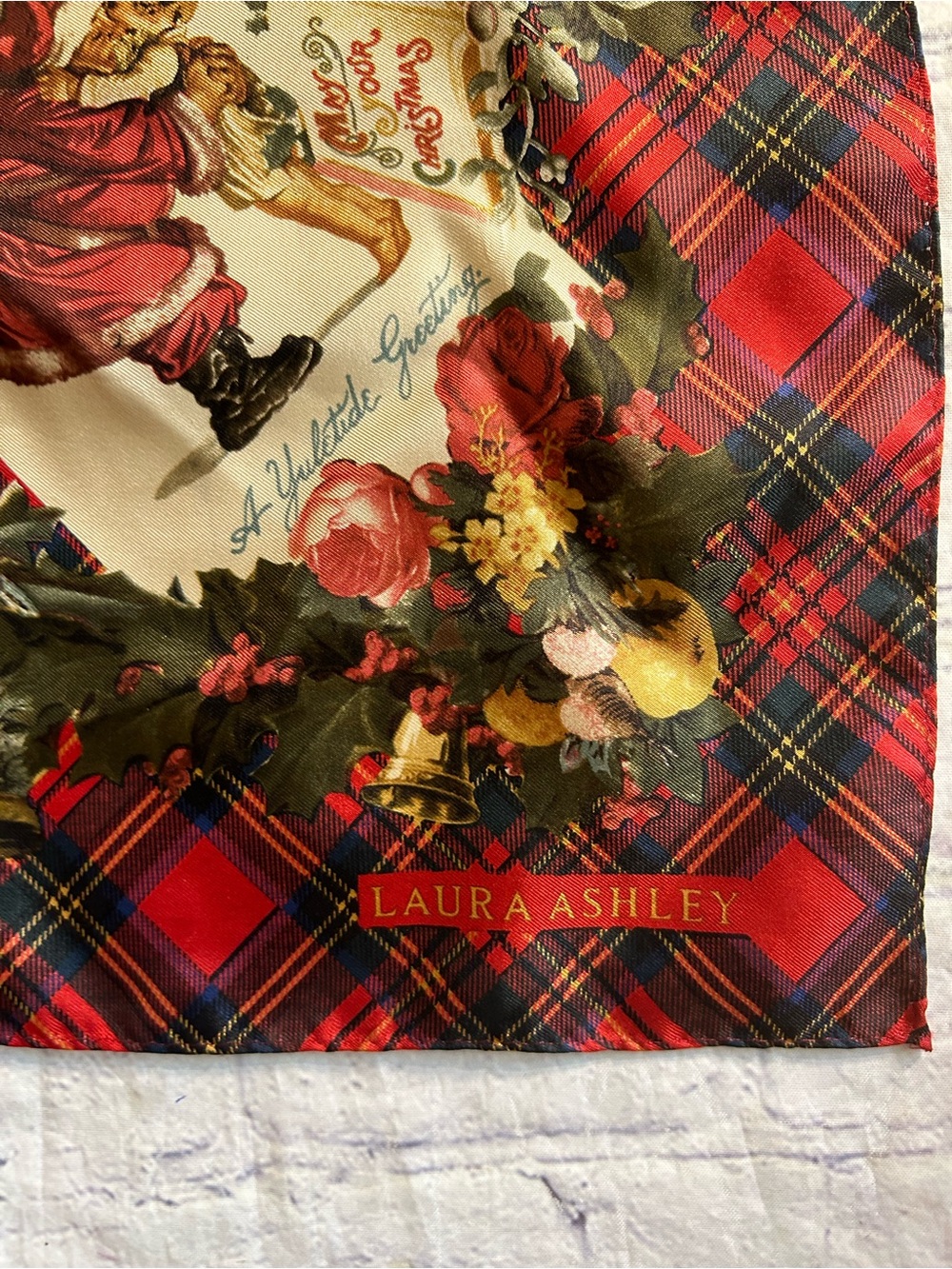 LAURA ASHLEY VTG SANTA CLAUS OVER RED TARTAN PLAID BACKGROUND SCARF SILK - Picture 2 of 10